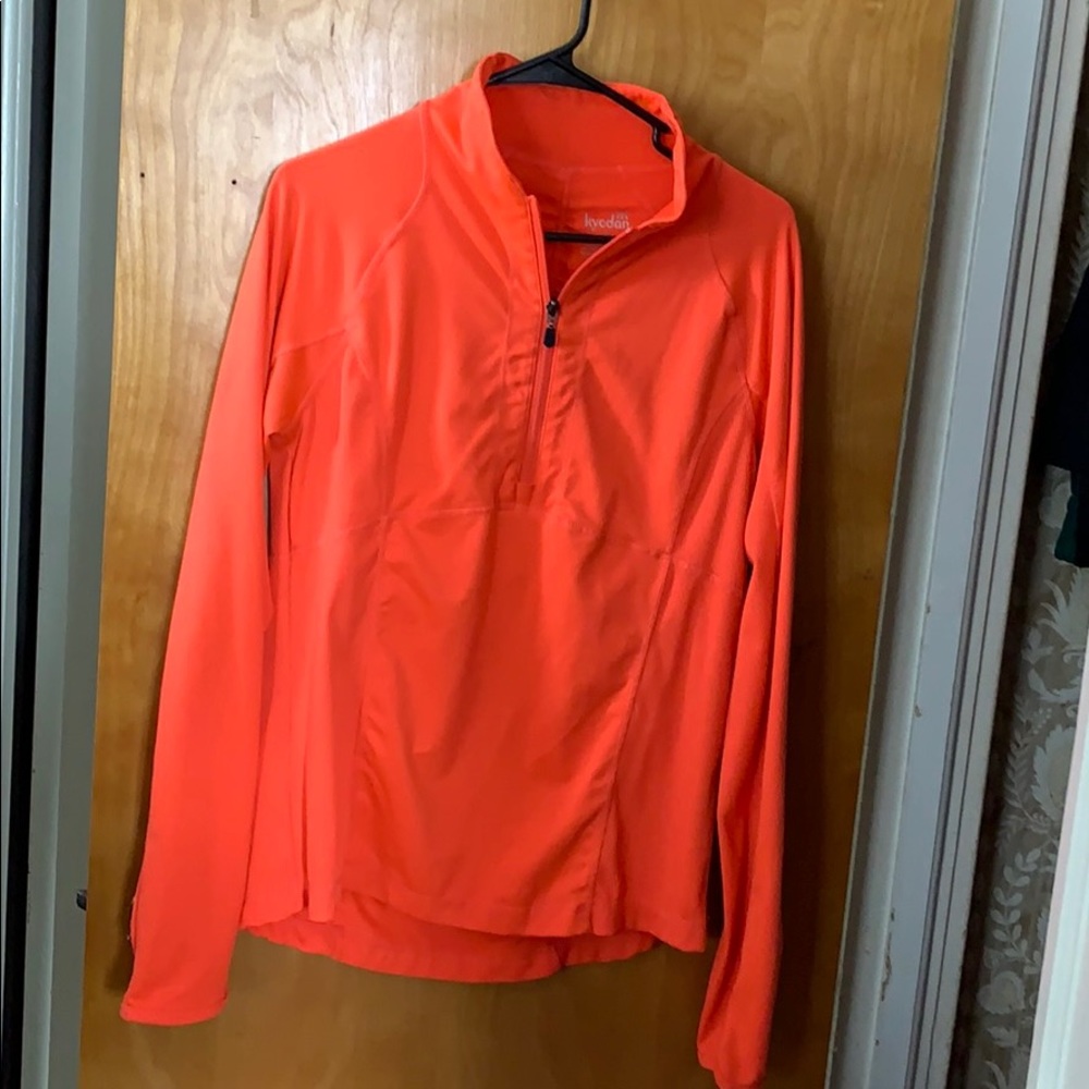 Activewear top